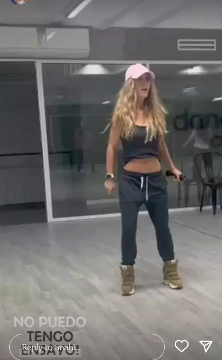 anahi-la-repetitii