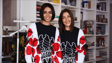 #ELLETeam: Cum poarta stilistii ELLE, Domnica Margescu si Cristina Craciun, aceeasi piesa (VIDEO)