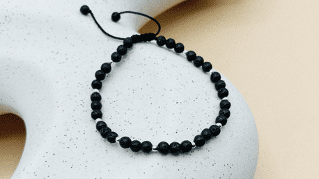 Brățările cu pietre semiprețioase în garderoba masculină