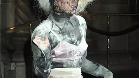 Dress to Impress: Lady Gaga, Agyness Deyn, Betsey Johnson