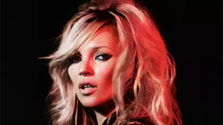 In curand, linia de cosmetice Topshop