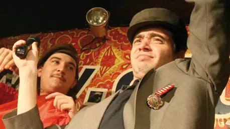 Privind inapoi cu nostalgie - Fantoma comunismului