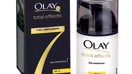 Uita de imbatranirea pielii cu Olay Total Effects