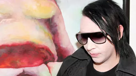 Marlyn Manson si-a expus tablourile la Viena