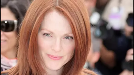 Julianne Moore si Annette Bening, in roluri de lesbiene