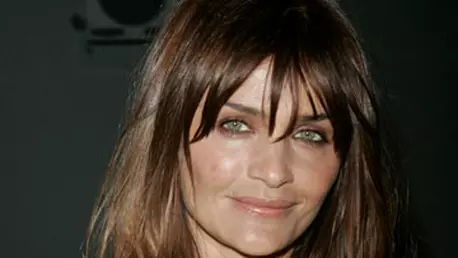 Helena Christensen, o mama ingrijorata