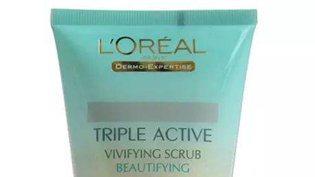 Triple active scrub de la L'oreal