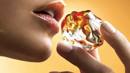 Disaronno - chic in a bootle - legenda unei bauturi speciale