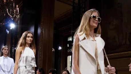 In exclusivitate de la Saptamana Modei din Paris