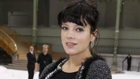 Lily Allen a pierdut sarcina