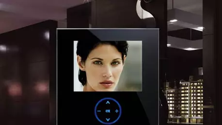 Paseste in casa inteligenta cu Legrand