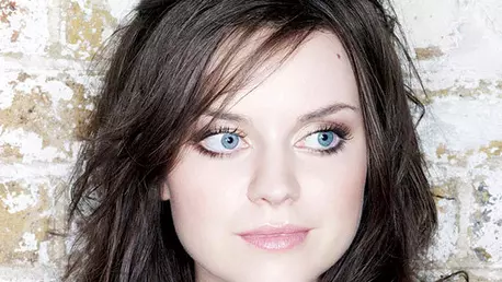 Amy Macdonald  - ochi albastri si accent celtic