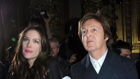 Vedete la Paris Fashion Week