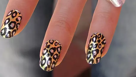 Unghii metalice ca la Hollywood cu manichiura si pedichiura MINX