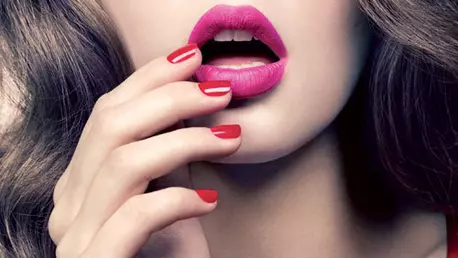 ELLE BEAUTY – RAINBOW GLOW