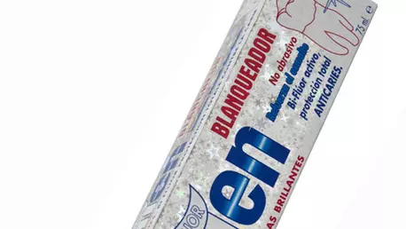 Noua pasta de dinti Foramen Whitening