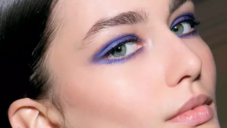 Tendinte machiaj toamna iarna: bloc de culoare