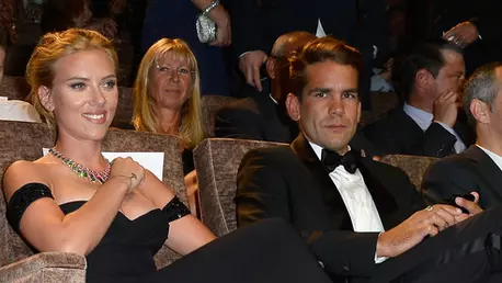 Scarlett Johansson s-a logodit