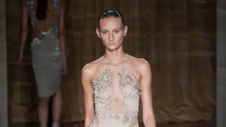 Julien Macdonald - primavara vara 2014
