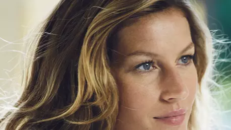 Gisele Bundchen este noua imagine a parfumului Chanel No. 5