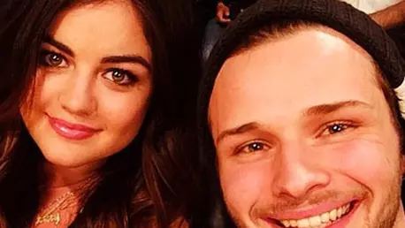Lucy Hale, starul din "Pretty Little Liars" s-a despartit de iubit