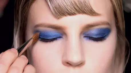 Tendinte machiaj toamna iarna: buze rosii ca... vinul