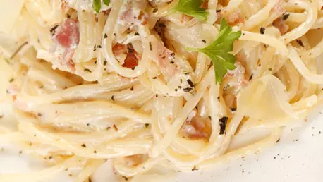 Spaghete carbonara cu smantana