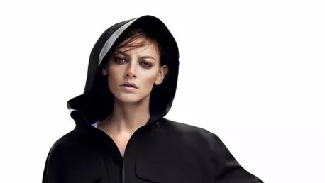 Editorial fashion: Bang! It’sWang!