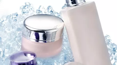 Cum iti dai seama ca produsele cosmetice sunt expirate si trebuie aruncate