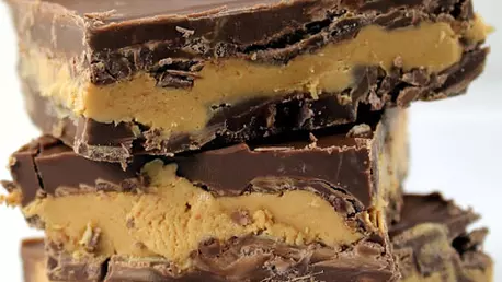 Batoane de ciocolata de casa, din numai 3 ingrediente!