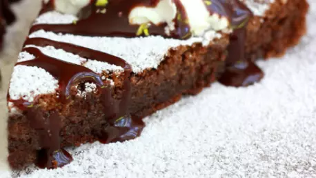 Tarta cu ciocolata din patru ingrediente!