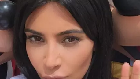 Cele mai cool selfie - uri de pe Instagram ale vedetelor!