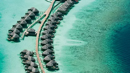 ELLE TRAVEL: True blue