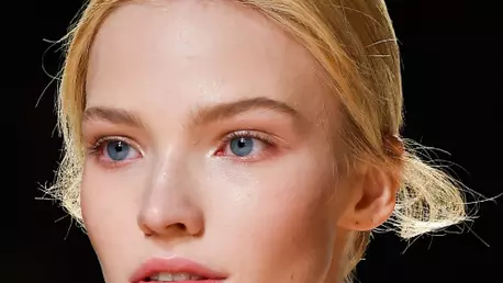 6 trucuri pentru a te simti mai frumoasa astazi!