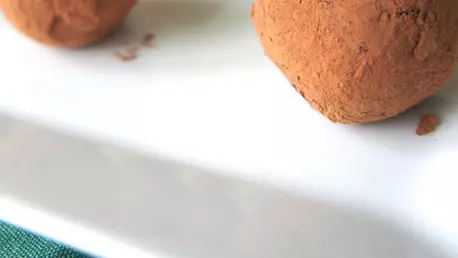 Trufe cu ciocolata si avocado