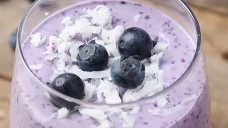 7 retete de smoothies proteice si sarace in zahar 