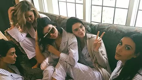 Kim Kardashian, petrecere in pijamale!