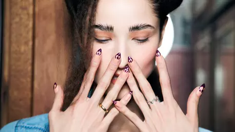 Halloween nails - 30 de idei cool pentru o manichiura horror!