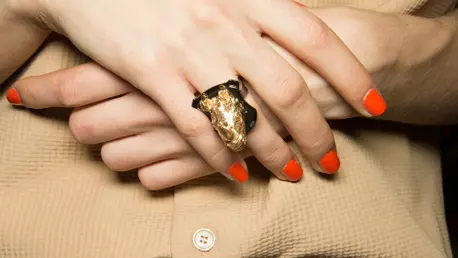 5 produse perfecte pentru ingrijirea mainilor