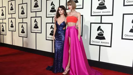 Star Style: Cele mai inspirate si cele mai nesarate tinute la Premiile Grammy 2016