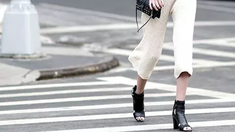 Cum iti poti tonifia coapsele, doar prin mers