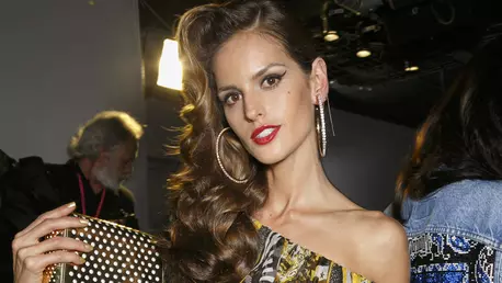 10 machiaje trendy pentru ochi caprui