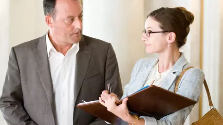 8 sfaturi pentru a te descurca la locul de munca daca ai un sef dificil