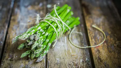 5 beneficii ale sparanghelului care ne conving sa-l folosim mai des