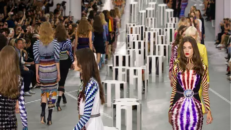 TOP 16 cele mai reprezentative tinute de la London Fashion Week