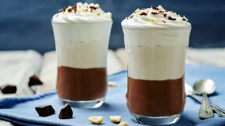 Parfait cu ciocolata si alune