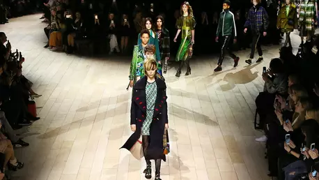 Burberry Bridle, noua vedeta din colectia de genti Burberry