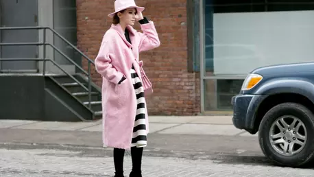 Roz pudrat  – cele mai HOT piese vestimentare si accesorii ale saptamanii