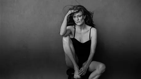 Calendarul Pirelli 2017, realizat de celebrul fotograf Peter Lindbergh, a fost lansat la Paris