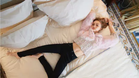 Lily-Rose Depp si Vanessa Paradis pozeaza impreuna pentru o cauza nobila